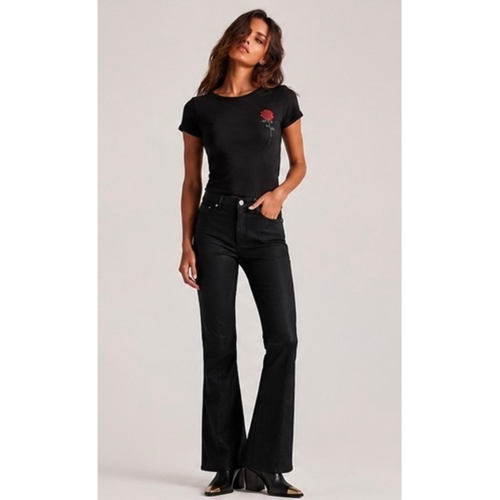 Spiritual Gangster Love More Rose Graphic T-Shirt Washed Black XS‎ Distressed